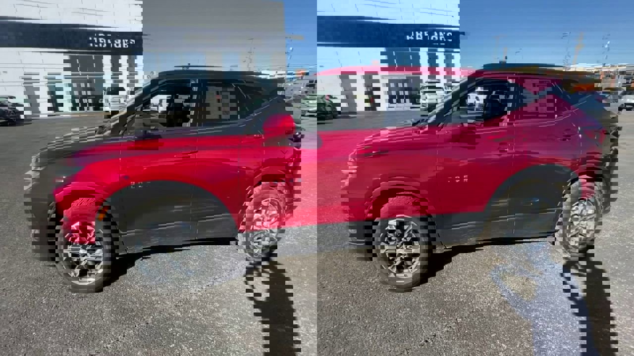 Certified 2024 Chevrolet Blazer LT w/ Driver Confidence Package image 4