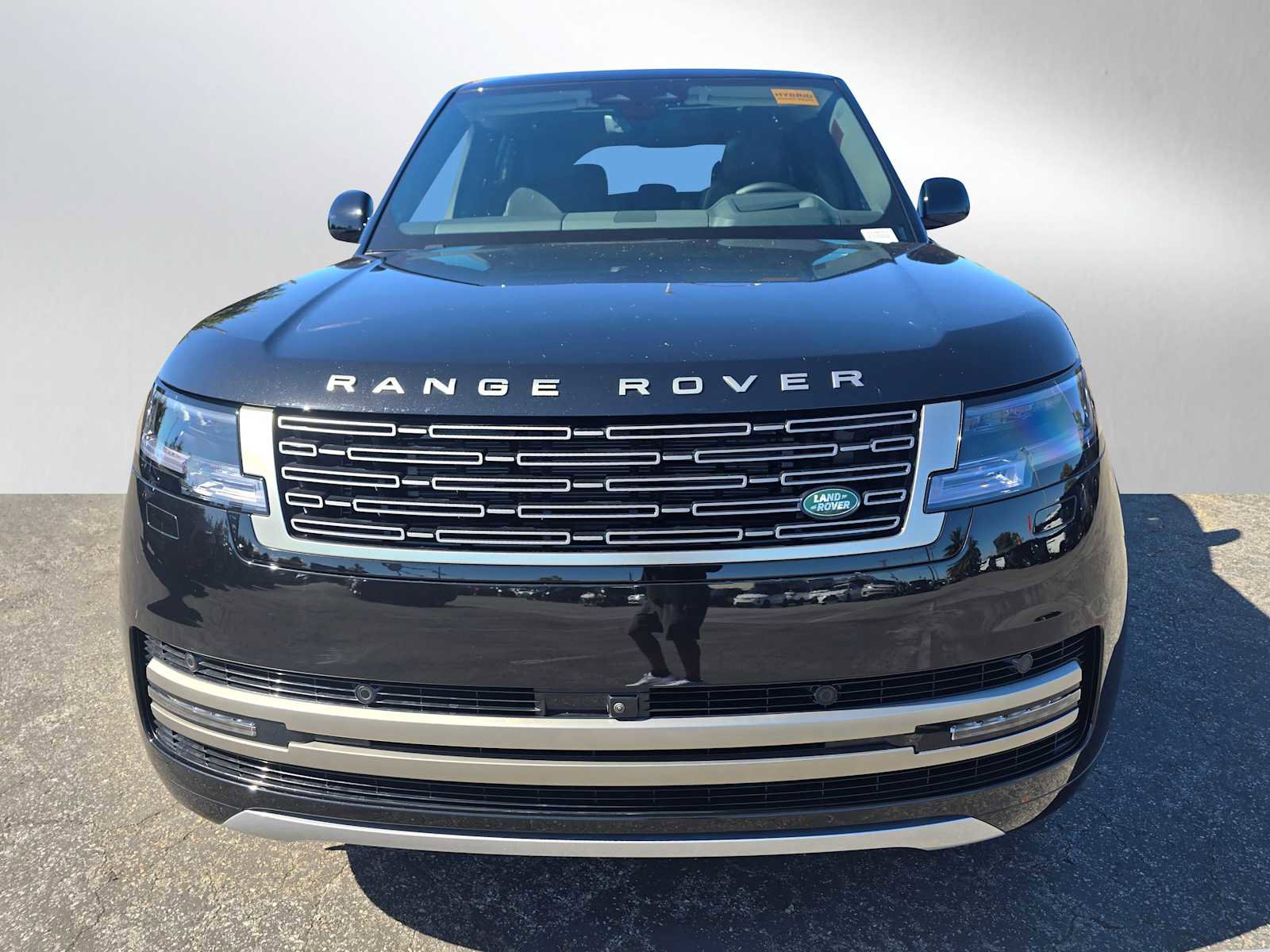 New 2025 Land Rover Range Rover SE image 8
