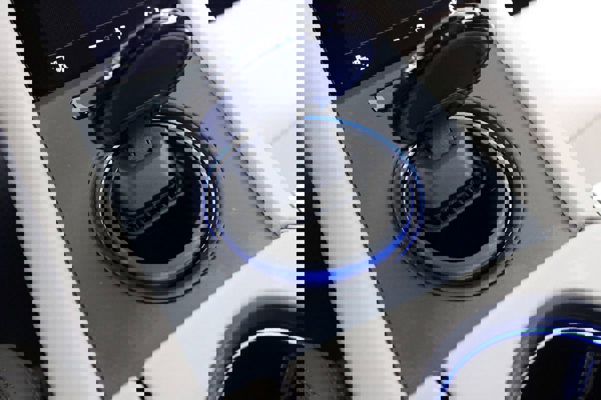 Used 2022 Porsche Taycan image 31