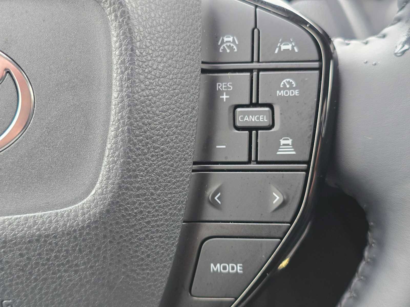 Used 2026 Toyota Prius Plug-In Hybrid image 34