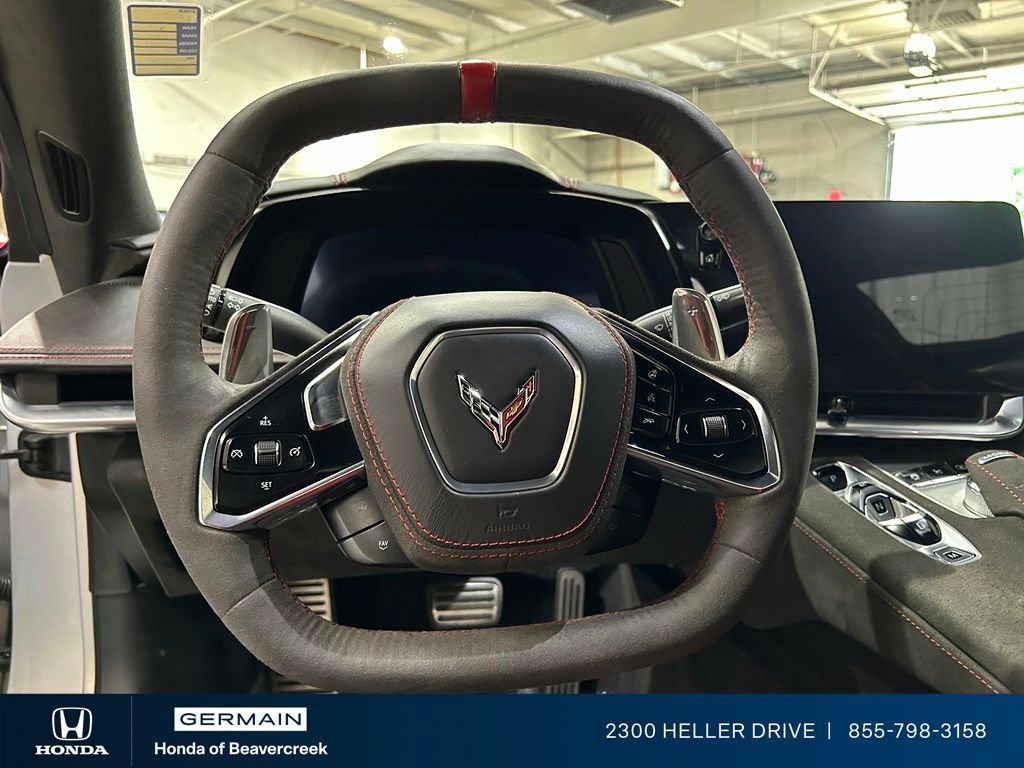 Used 2023 Chevrolet Corvette Stingray Premium Conv w/ Z51 Performance Package RWD image 18