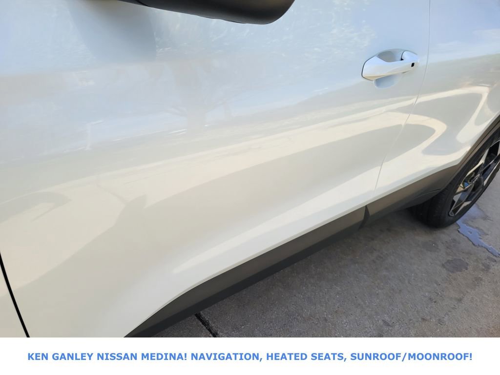 Used 2024 Kia Seltos EX image 11