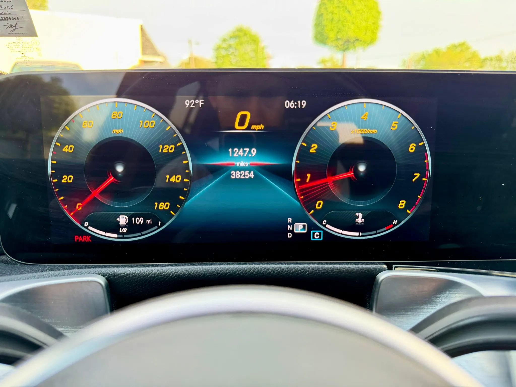 Used 2022 Mercedes-Benz GLB 250 4MATIC w/ Premium Package Lite image 21