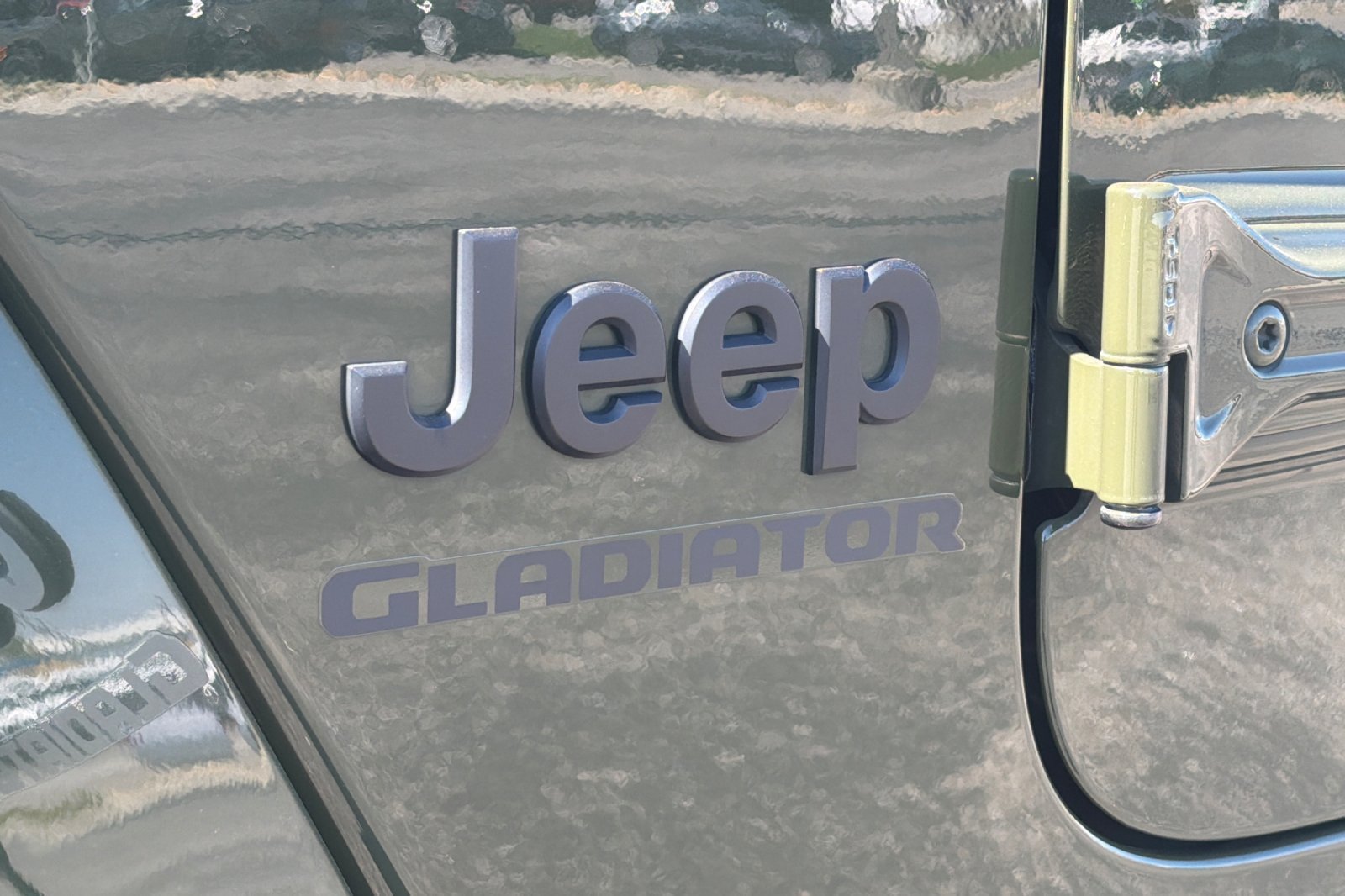 Used 2022 Jeep Gladiator Sport AWD/4WD image 39