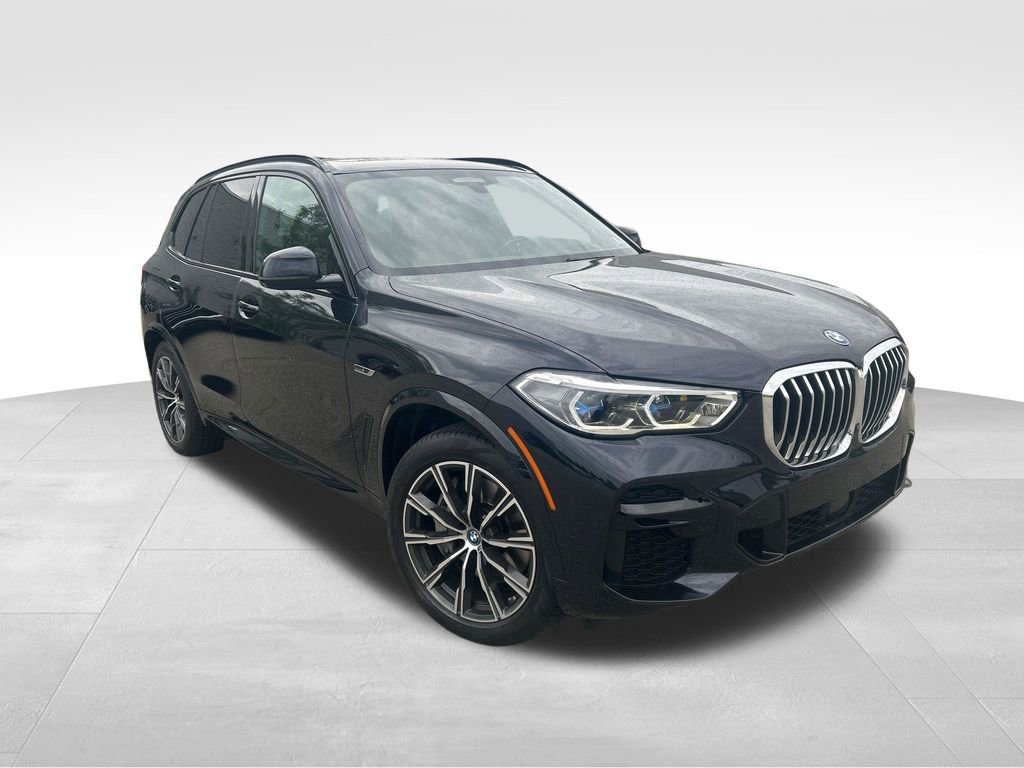 Used 2022 BMW X5 xDrive45e w/ M Sport Package AWD/4WD image 8