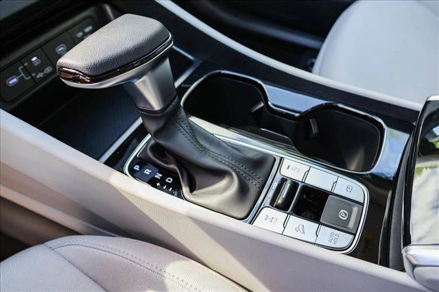 Used 2025 Hyundai Tucson SE image 21