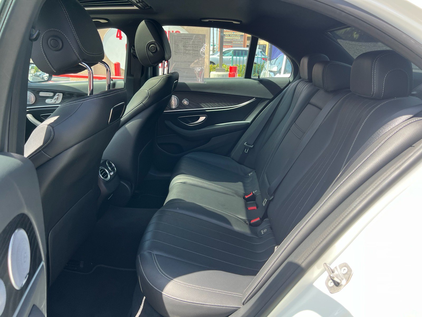 Used 2018 Mercedes-Benz E 300 w/ Premium 2 Package (Q02) image 24