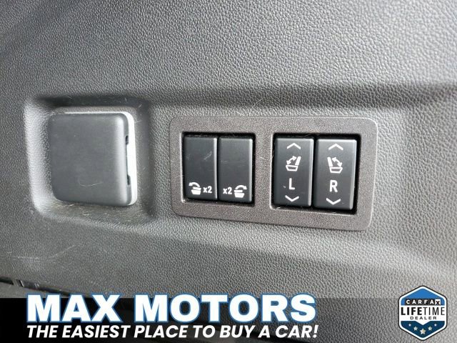 Used 2023 GMC Yukon AT4 w/ Technology Package image 8