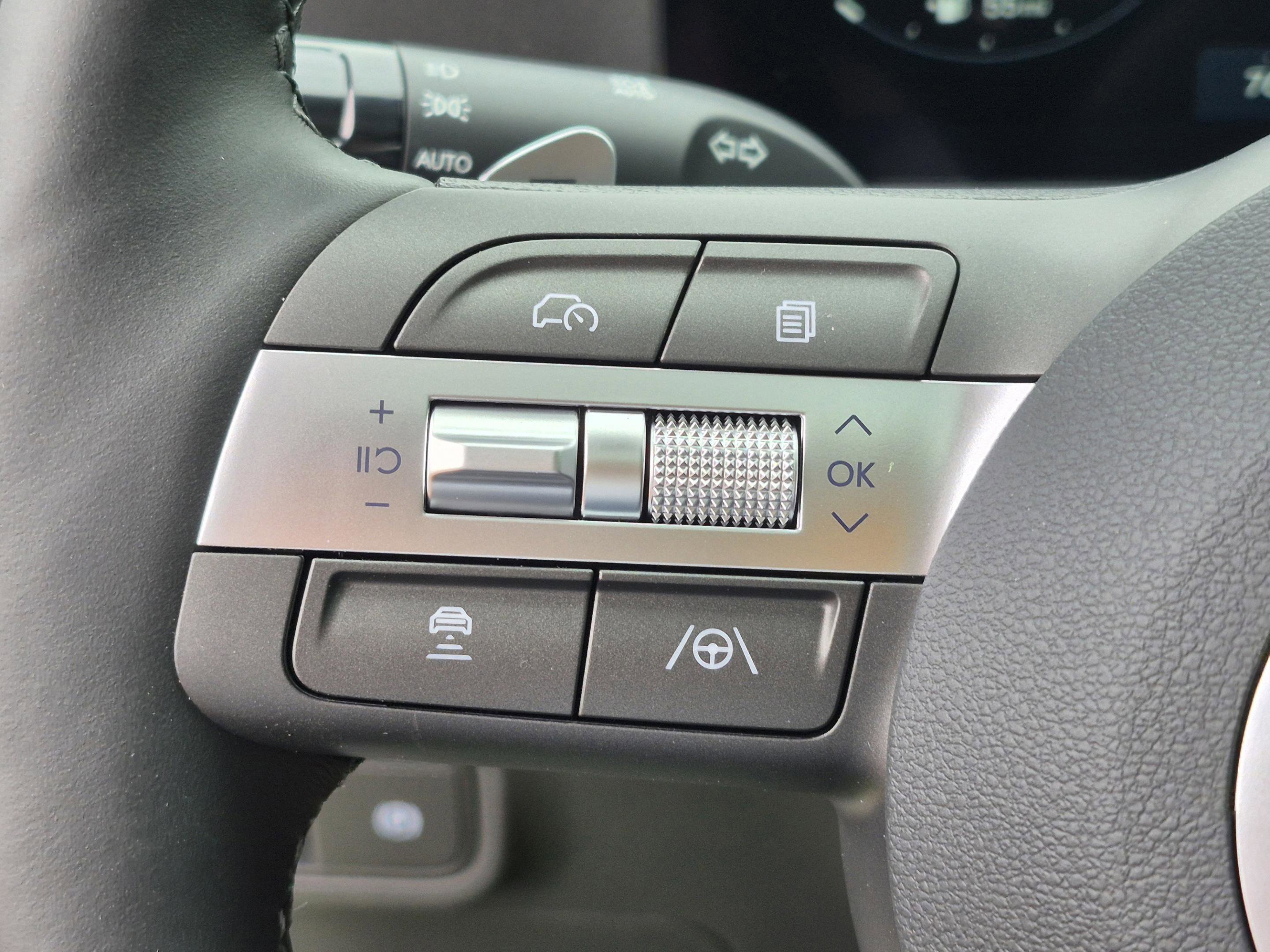 New 2026 Hyundai Kona Limited FWD image 30