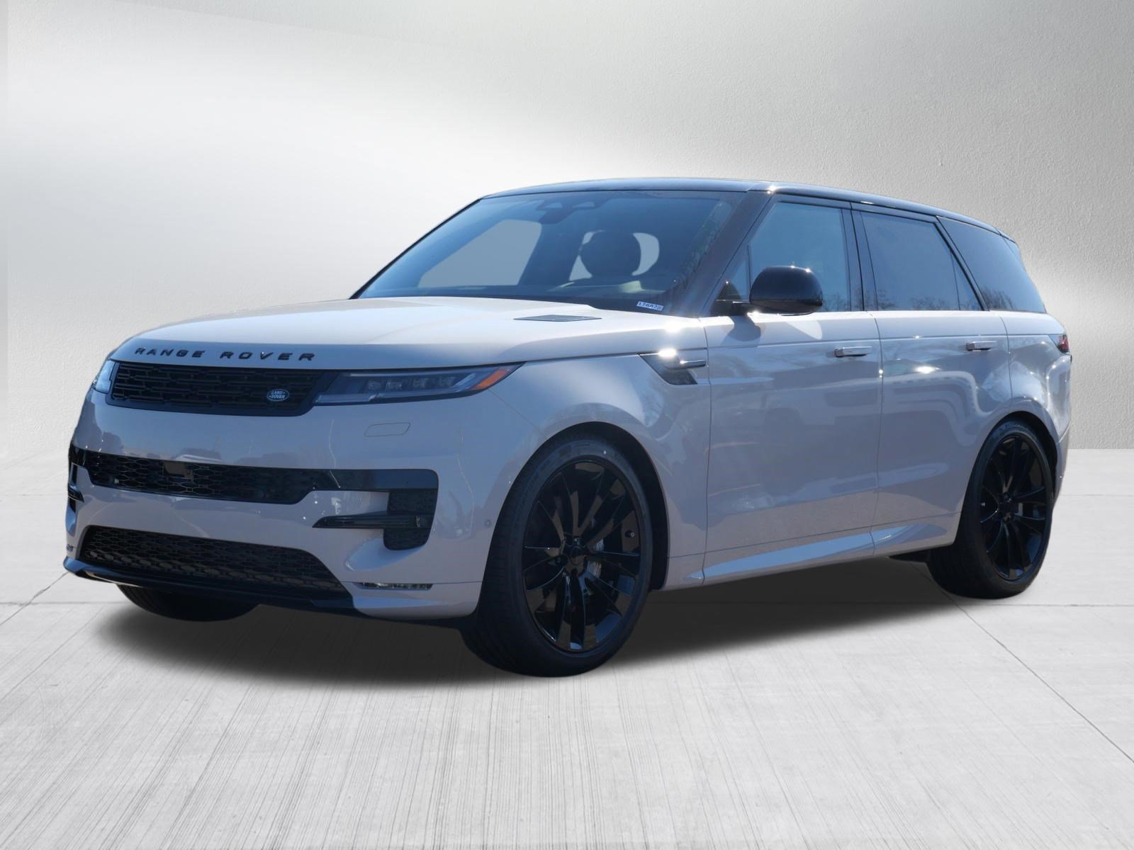 New 2026 Land Rover Range Rover Sport Dynamic SE