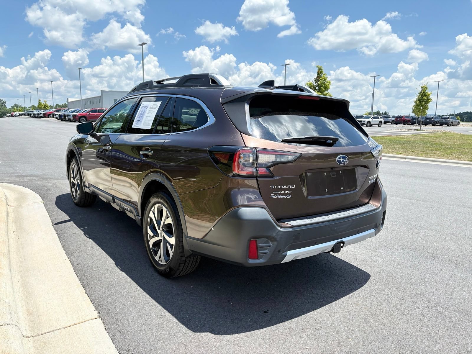 Used 2020 Subaru Outback Touring w/ Popular Package #2 AWD/4WD image 6
