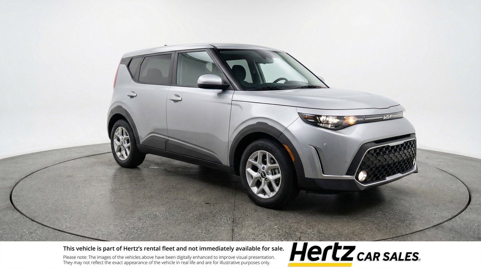 Used 2025 Kia Soul LX w/ LX Technology Package FWD image 1