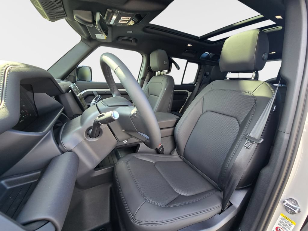 New 2026 Land Rover Defender 110 S AWD/4WD image 15