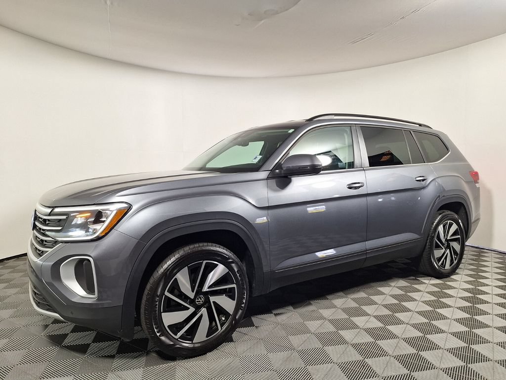 Used 2025 Volkswagen Atlas SE FWD image 1