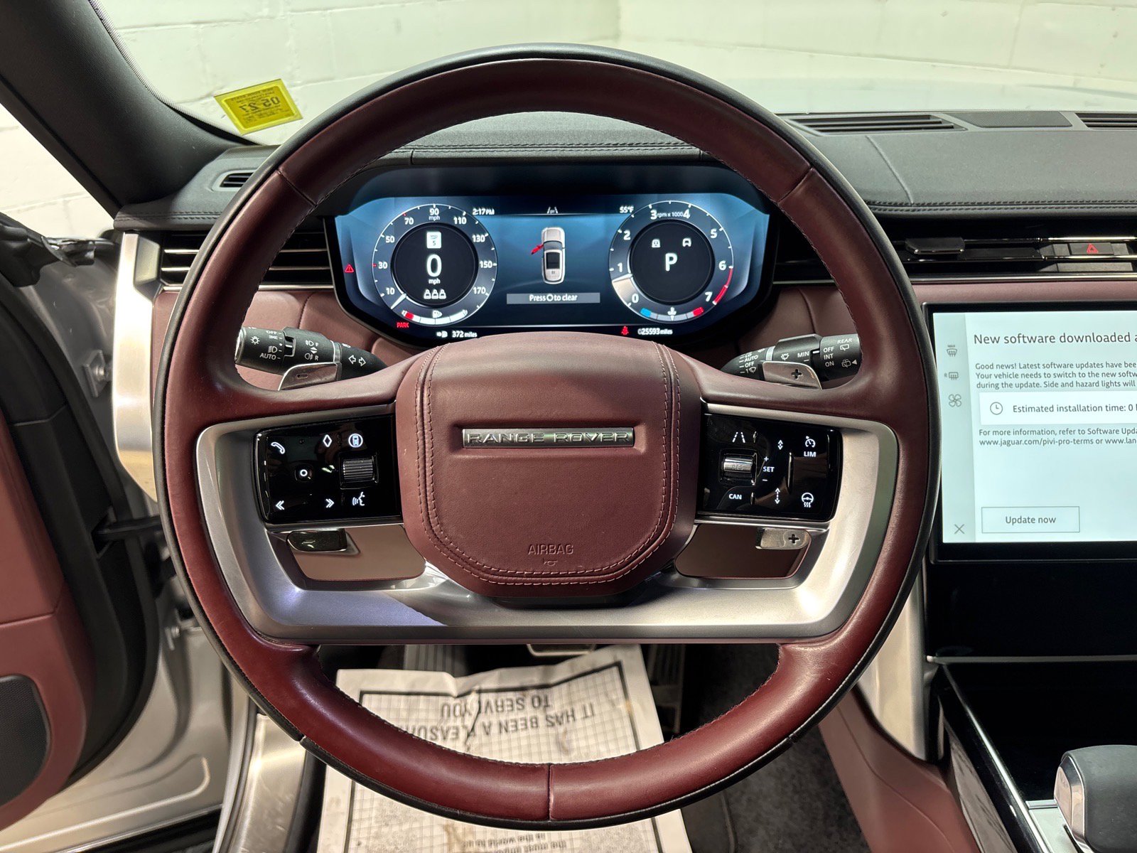 Used 2024 Land Rover Range Rover SE AWD/4WD image 18