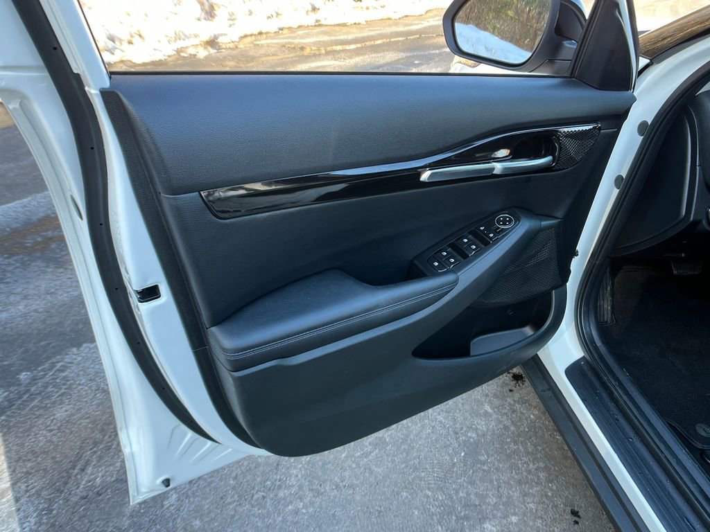 Used 2023 Kia Seltos S image 11