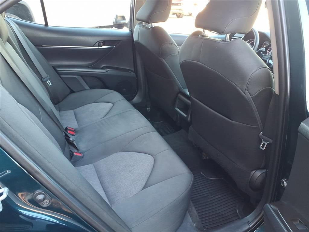 Used 2021 Toyota Camry LE image 12