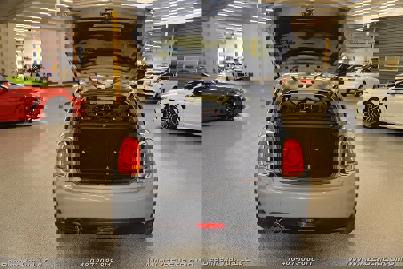 Used 2021 MINI Cooper 2-Door Hardtop image 29