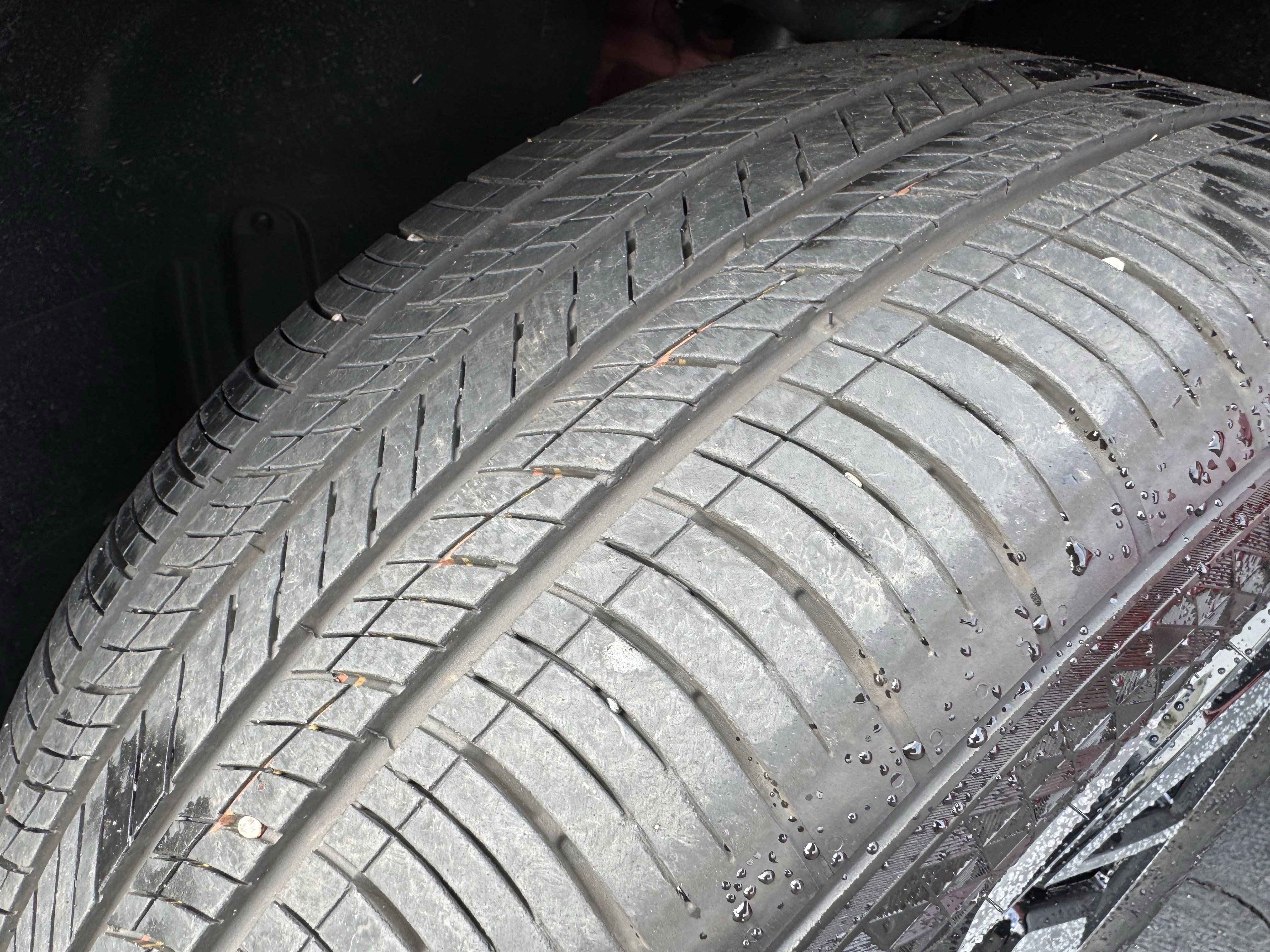 Used 2025 Volkswagen Atlas SE image 13