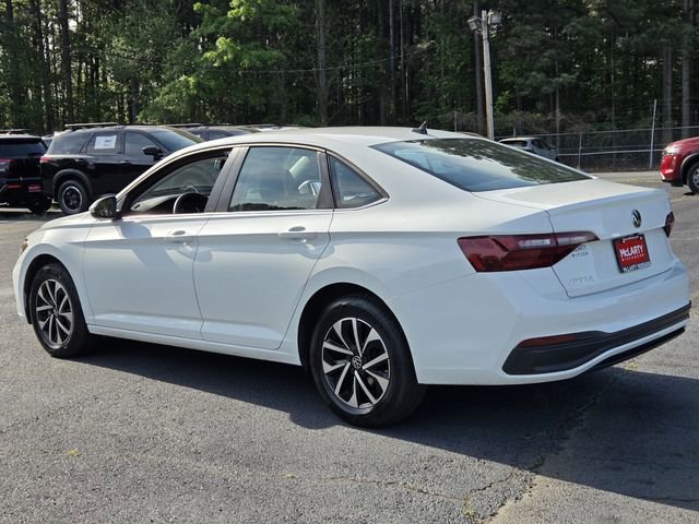 Used 2022 Volkswagen Jetta S image 3