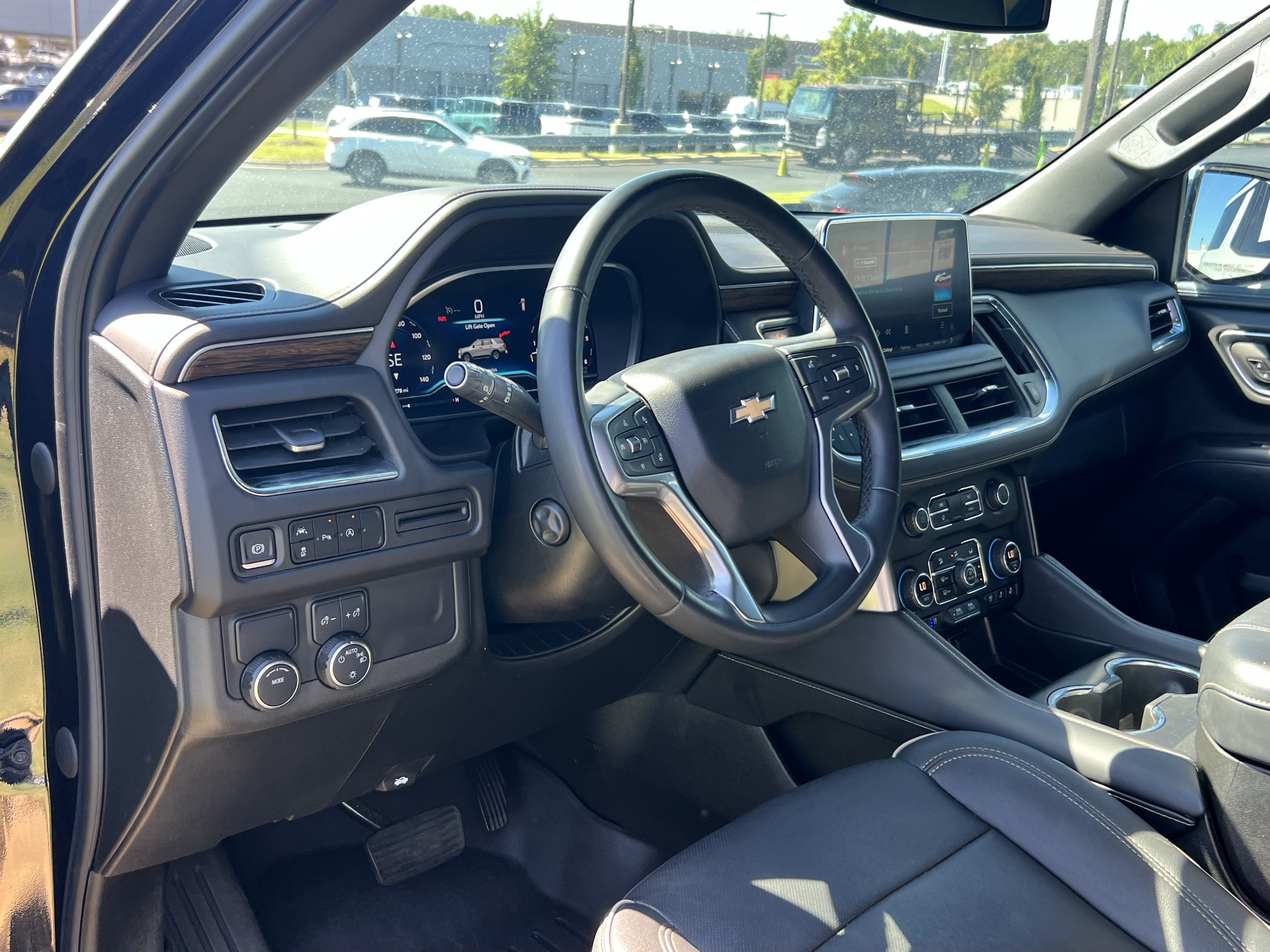 Used 2023 Chevrolet Tahoe Premier RWD image 19