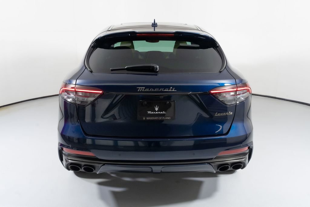 Used 2024 Maserati Levante Trofeo image 13