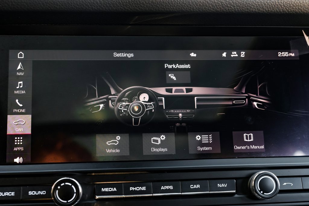 Used 2021 Porsche Macan image 30