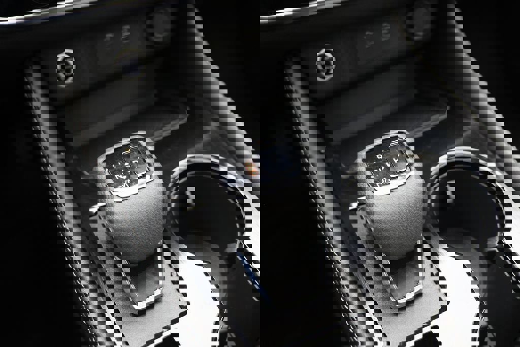 Used 2023 Nissan Rogue SL w/ SL Premium Package image 23