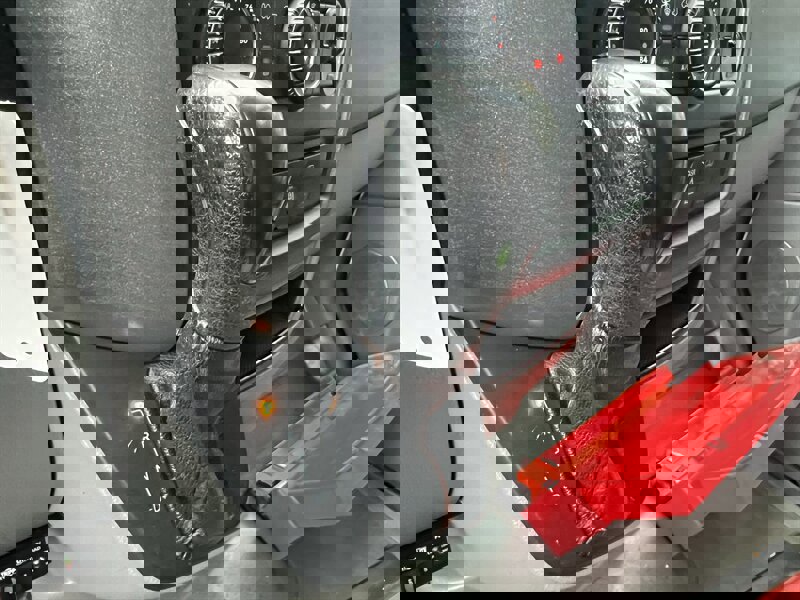 Used 2013 Freightliner Sprinter 2500 image 15