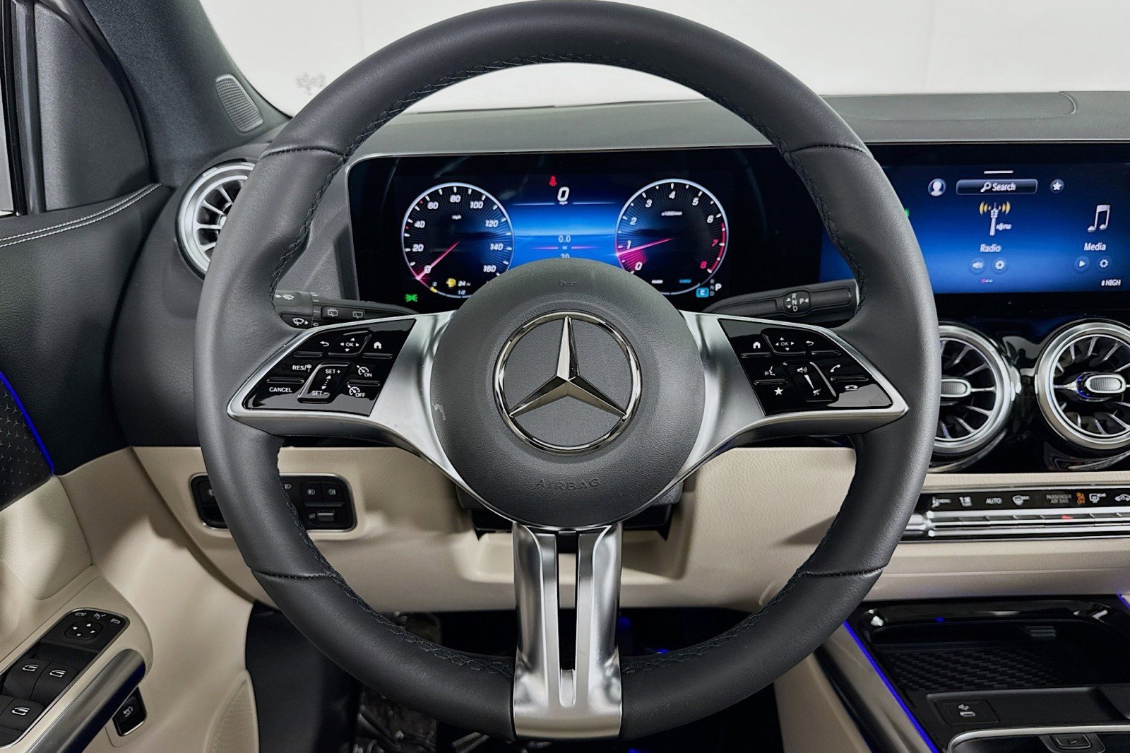 New 2026 Mercedes-Benz GLA 250 image 17