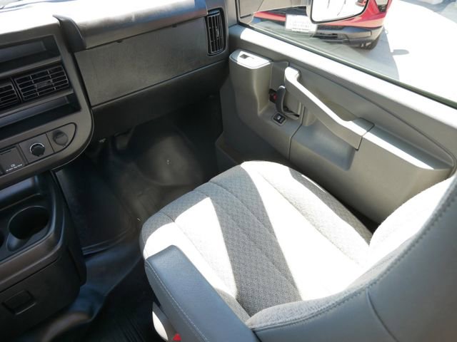 Used 2023 Chevrolet Express 3500 w/ Power Convenience Package RWD image 11