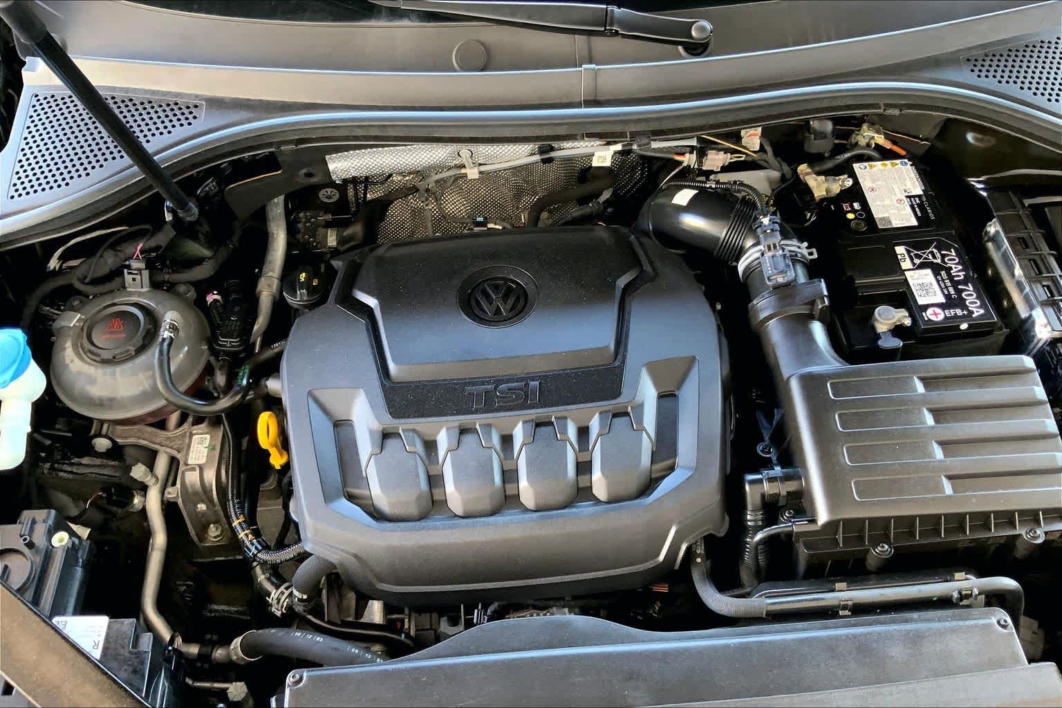 Used 2024 Volkswagen Tiguan SE AWD/4WD image 32