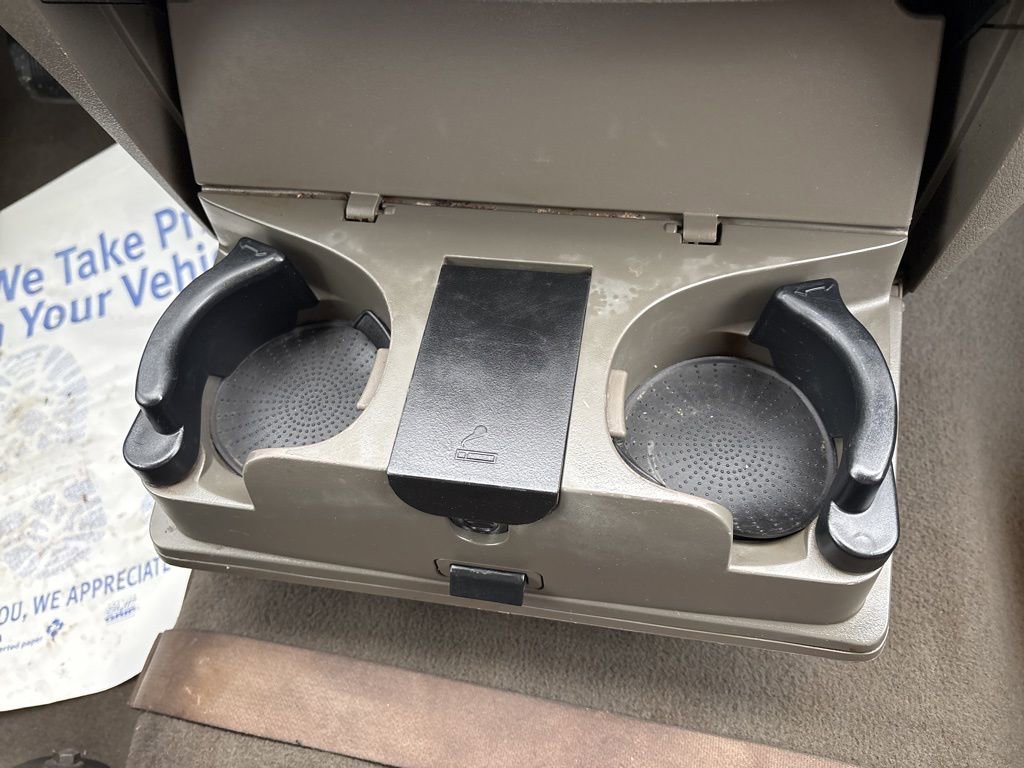 Used 2008 Dodge Ram 1500 Truck ST image 32