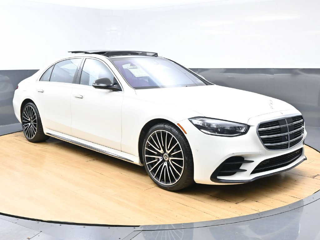 Used 2022 Mercedes-Benz S 500 4MATIC image 3