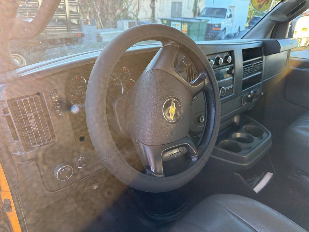 Used 2016 Chevrolet Express 2500 Extended RWD image 15