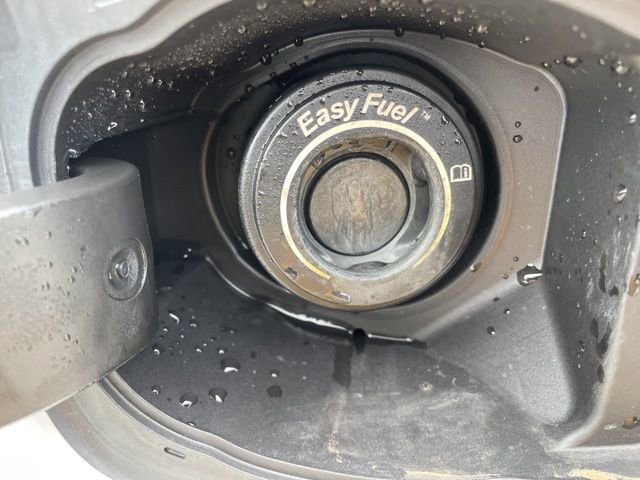 Used 2023 Ford Explorer XLT image 7