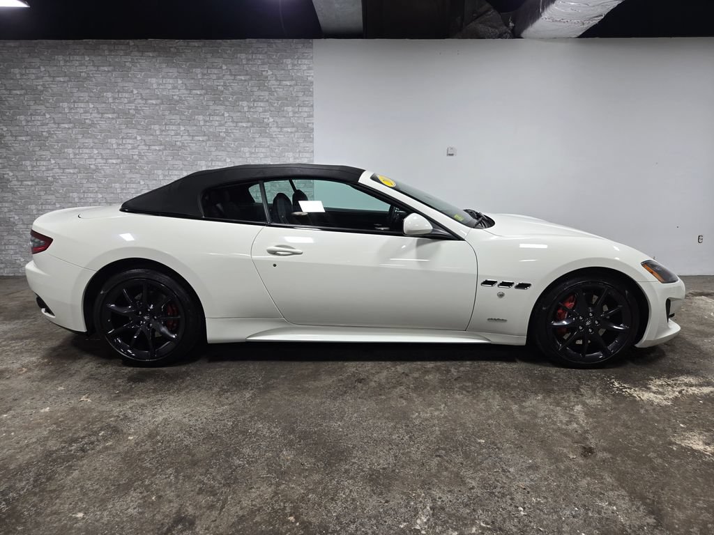 Used 2016 Maserati GranTurismo Sport RWD image 3