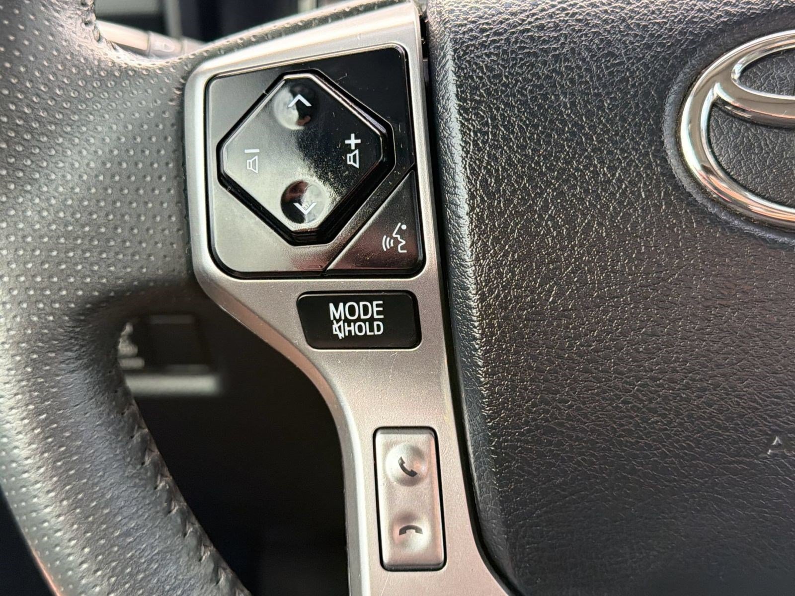 Certified 2021 Toyota 4Runner Limited AWD/4WD image 17