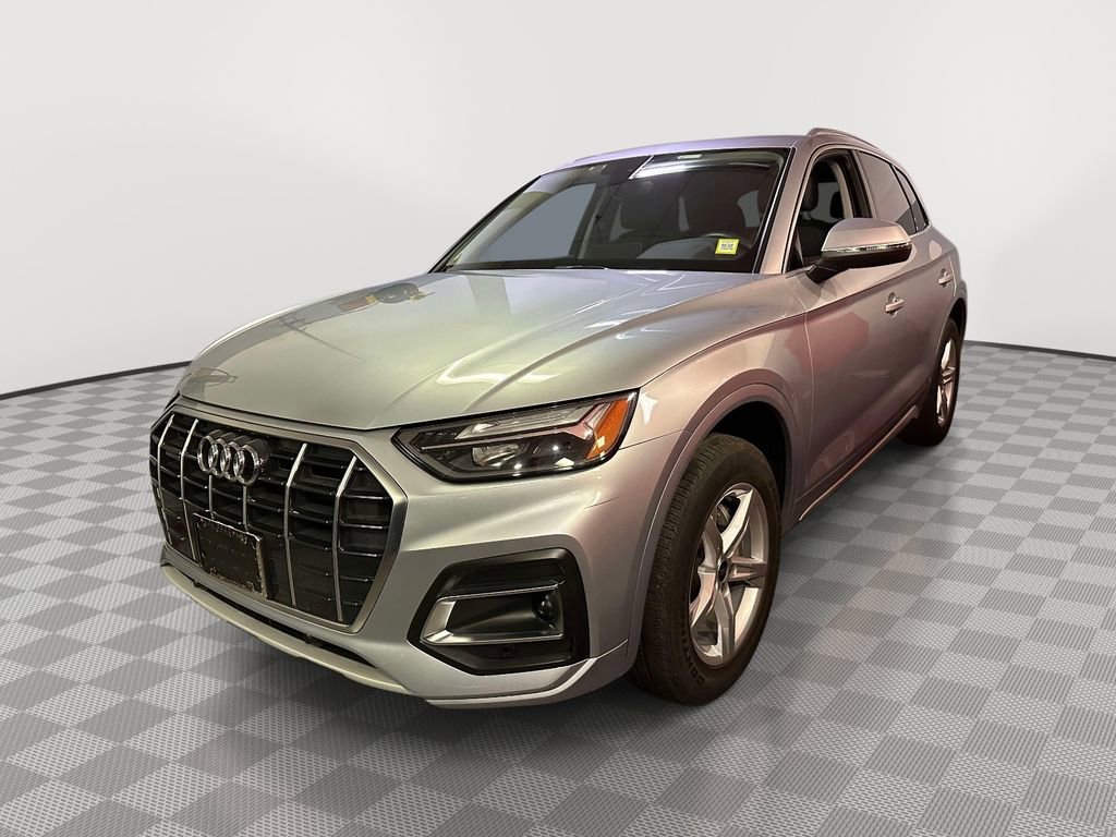 Used 2023 Audi Q5 2.0T Premium w/ Convenience Package image 4