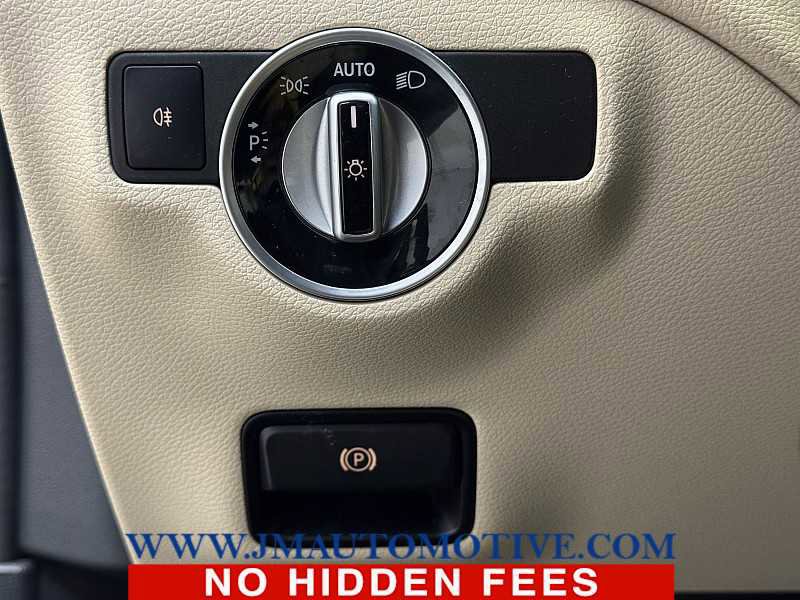 Used 2015 Mercedes-Benz CLA 250 image 31