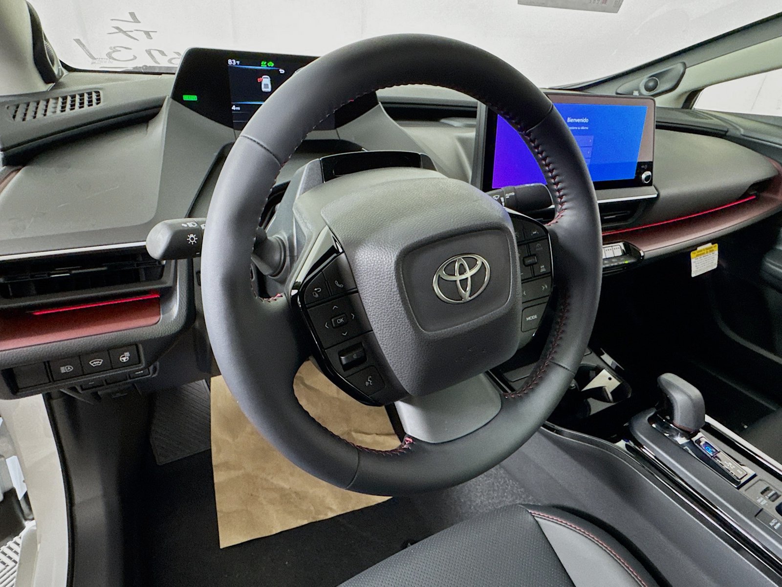 Used 2025 Toyota Prius Plug-In Hybrid w/ Limited Premium Package FWD image 7