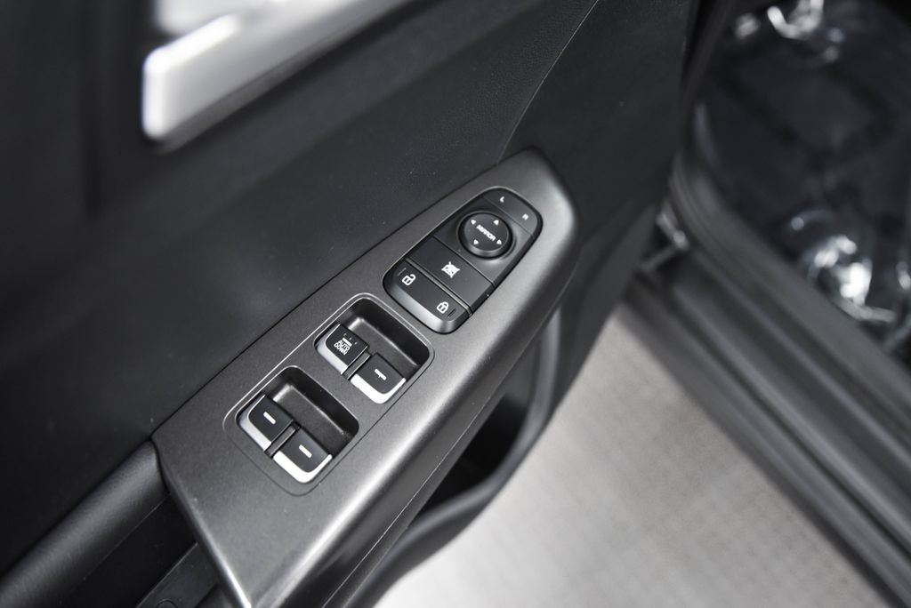 Used 2020 Kia Sportage LX image 11