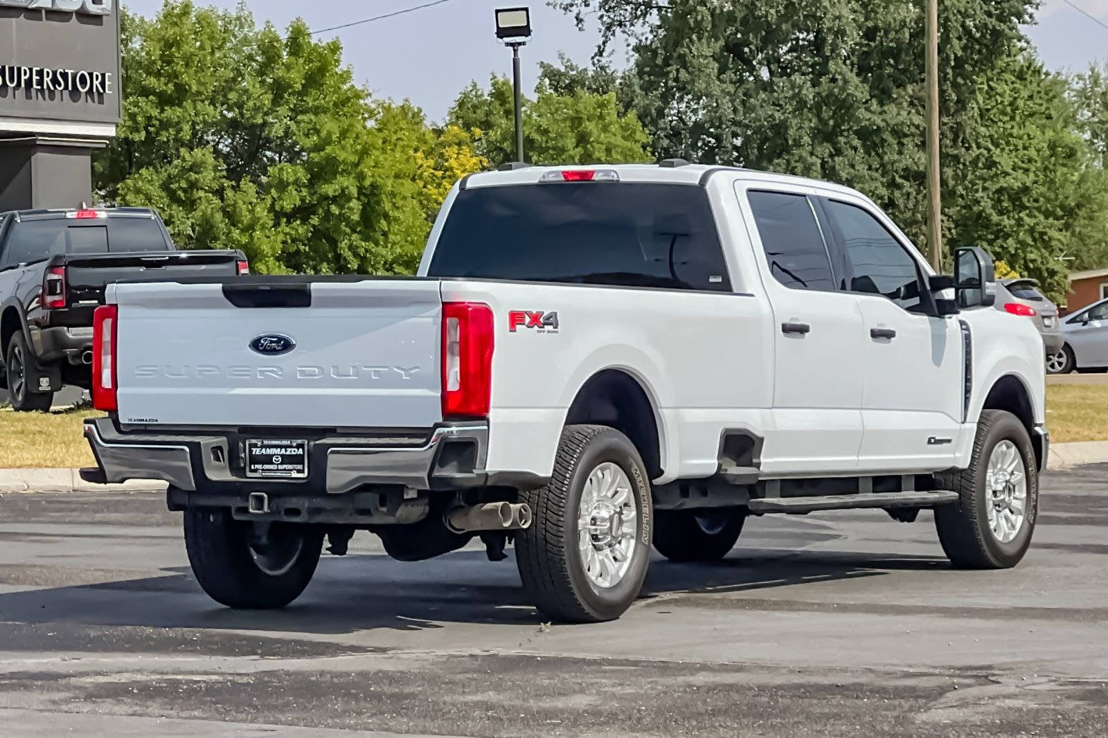 Used 2023 Ford F350 XLT w/ FX4 Off-Road Package image 3