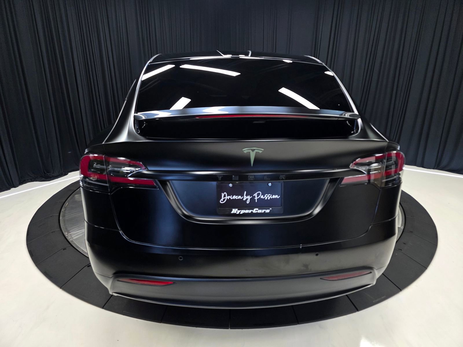 Used 2021 Tesla Model X Performance image 11