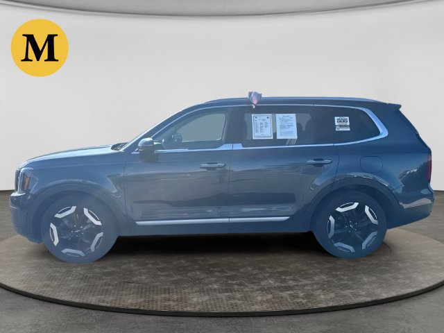 Certified 2023 Kia Telluride S w/ S Sunroof Package AWD/4WD image 4