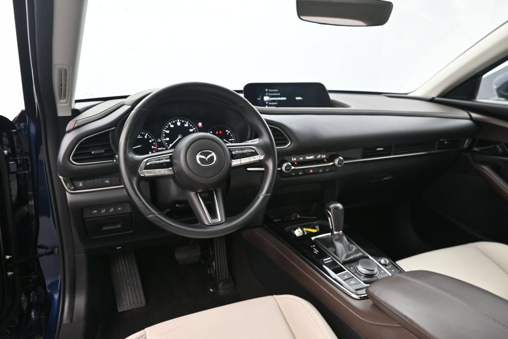 Used 2023 MAZDA CX-30 AWD 2.5 S w/ Premium Package image 17