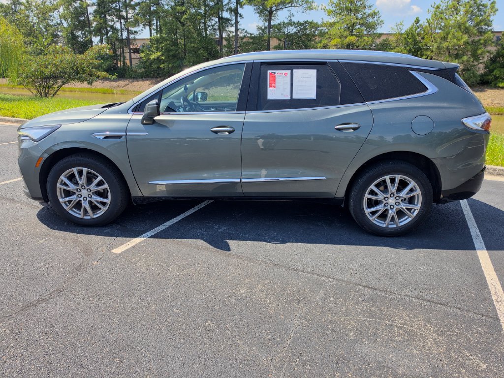 Used 2023 Buick Enclave Essence w/ Experience Buick Package FWD image 23