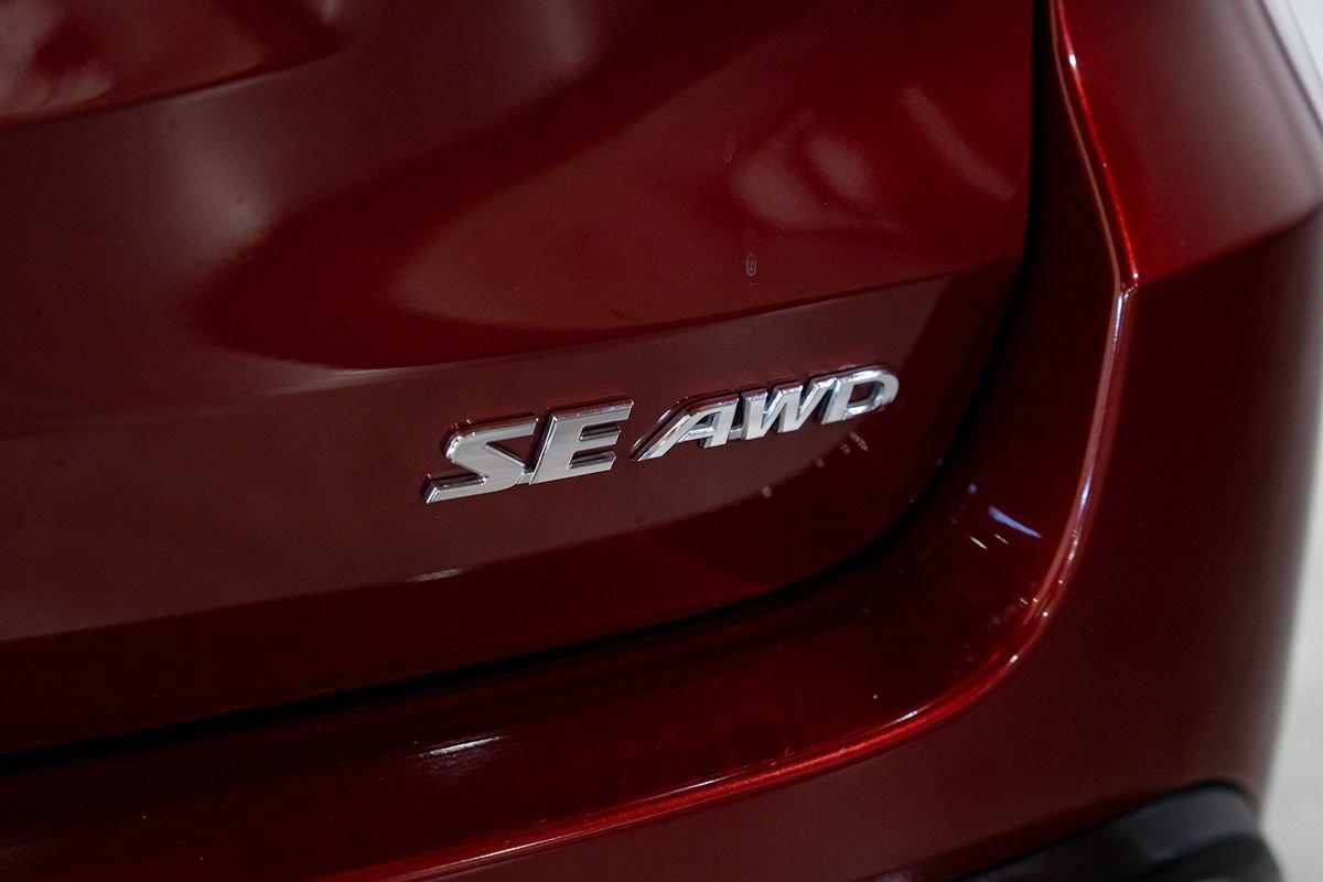 Used 2018 Toyota Highlander SE AWD/4WD image 5