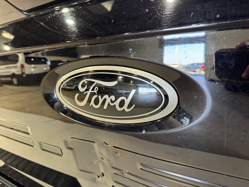 Used 2023 Ford F150 Lariat w/ Equipment Group 502A High AWD/4WD image 34