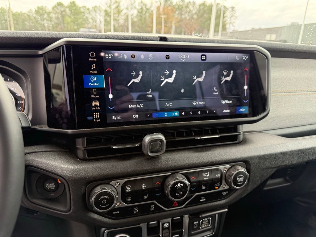 Used 2024 Jeep Gladiator Sport image 17